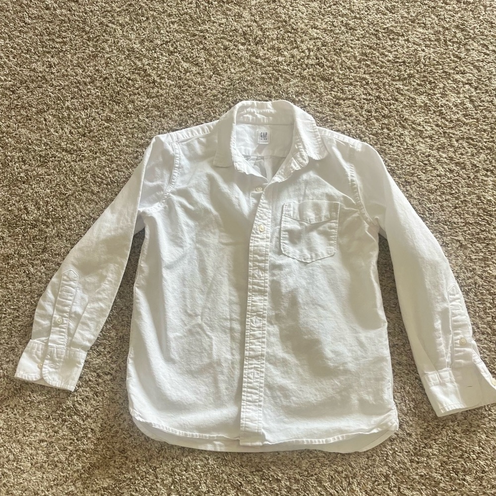 GAP Boy’s Crisp White Button Down Shirt